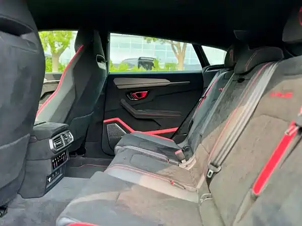 Lamborghini Urus 2023