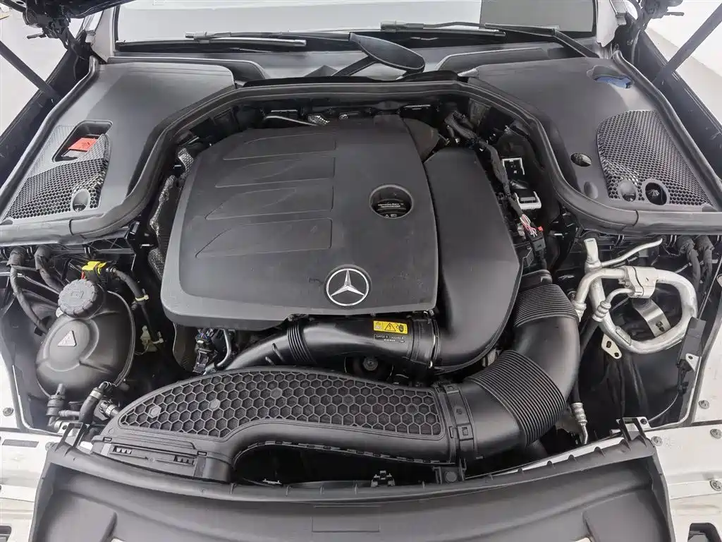 Mercedes-Benz E-Class 2023 — фото 6