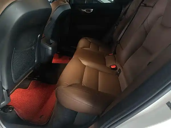 Volvo XC60 2023