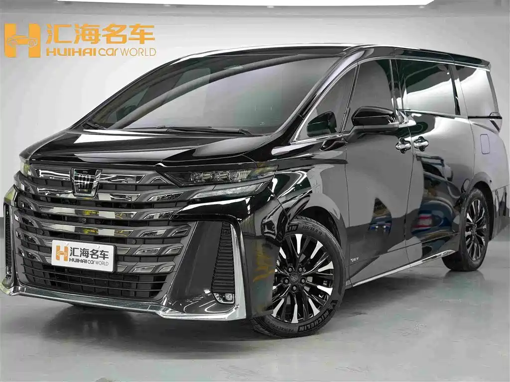 Toyota Vellfire 2025 — фото 1