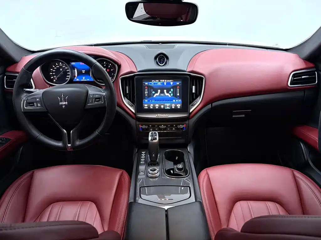 Maserati Ghibli 2019 — фото 6