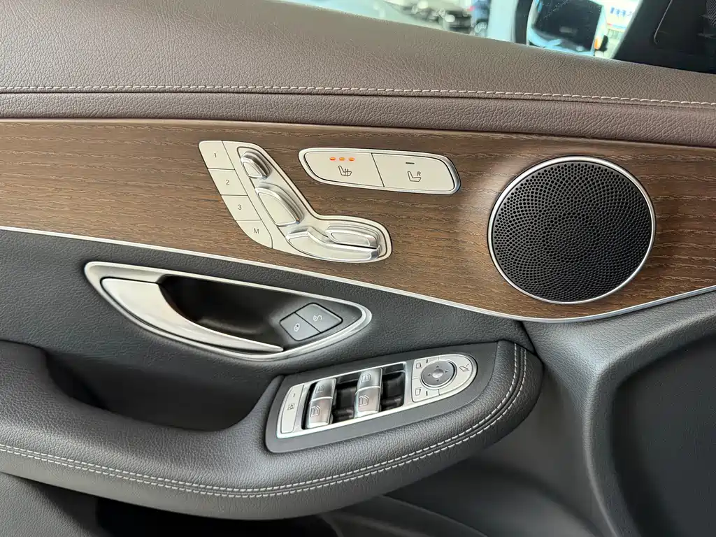Mercedes-Benz GLC 2021 — фото 12
