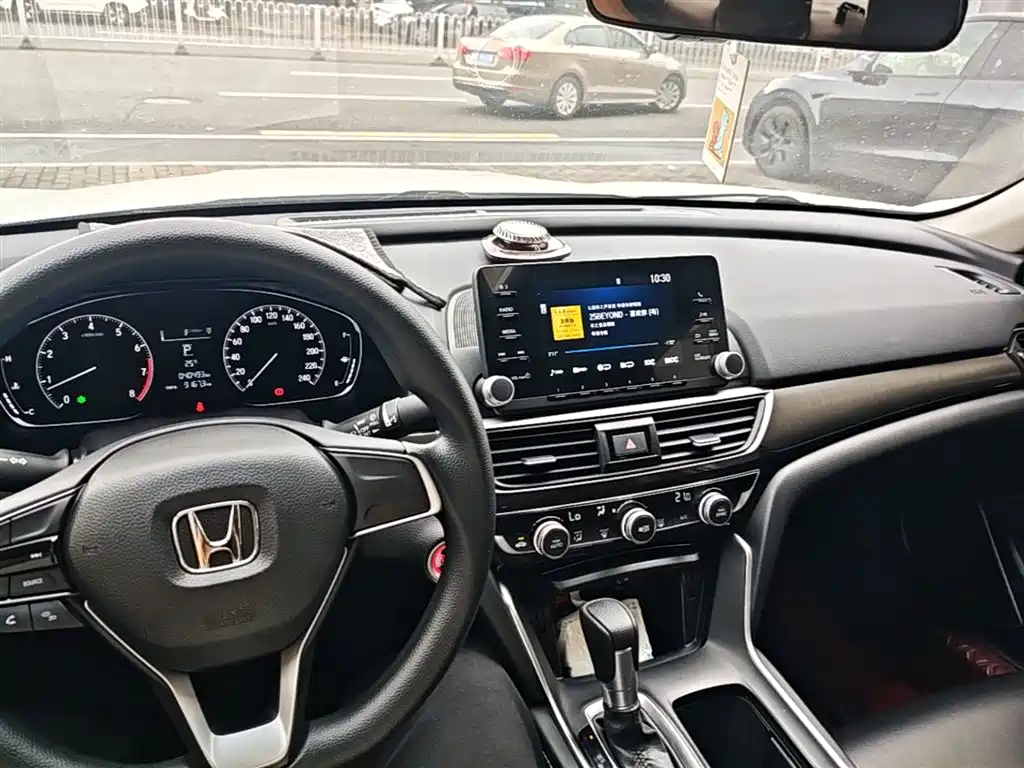 Honda Inspire 2020 — фото 10