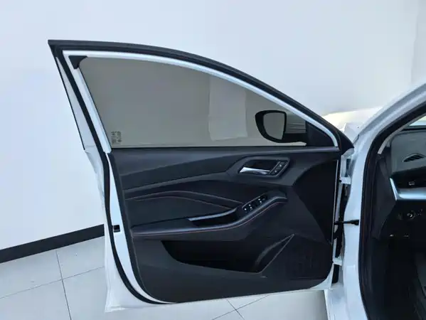 MG5 2023