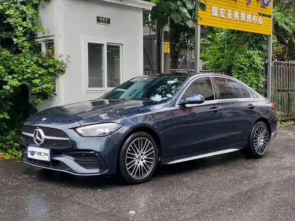 Mercedes-Benz C-Class 2024