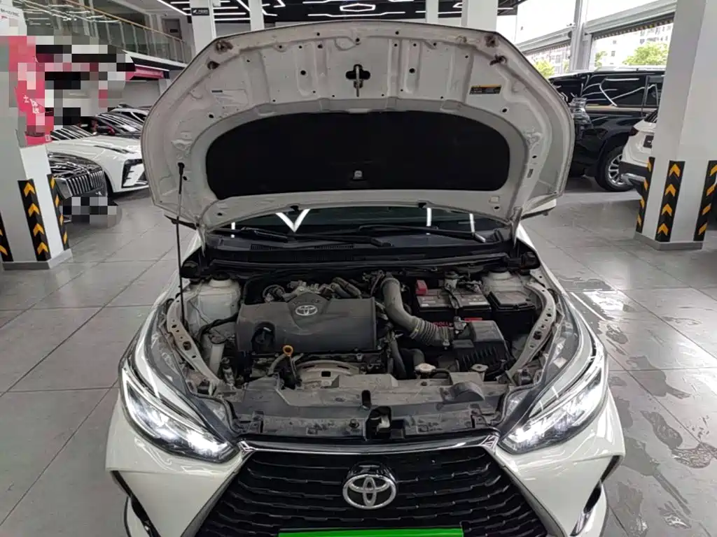 Toyota Yaris L 2023 — фото 20