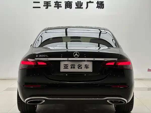 Mercedes-Benz E-Class 2022