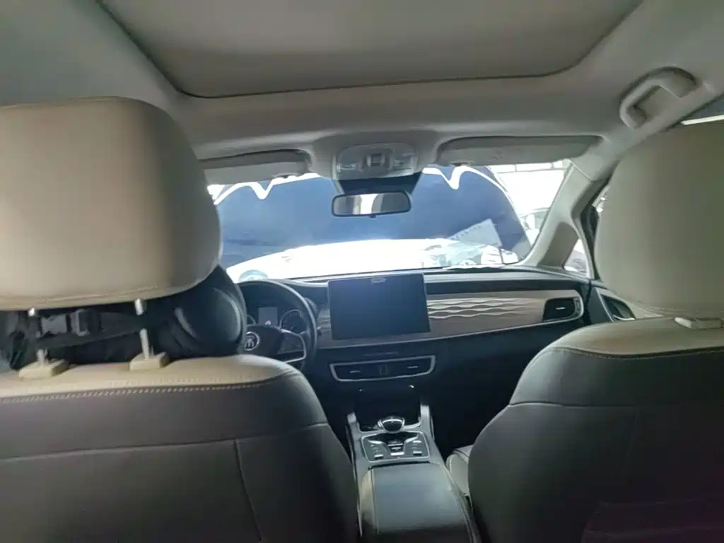 BYD MAX New Energy 2023 — фото 18