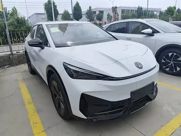 Volkswagen Distinctive 06 2025