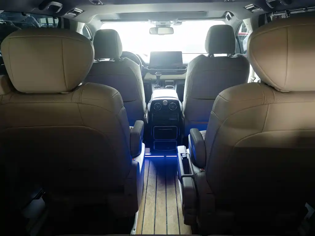 Toyota Sienna 2023 — фото 14