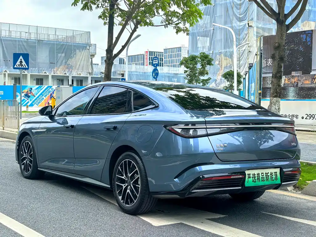 BYD Seal 07 DM-i 2024 — фото 24
