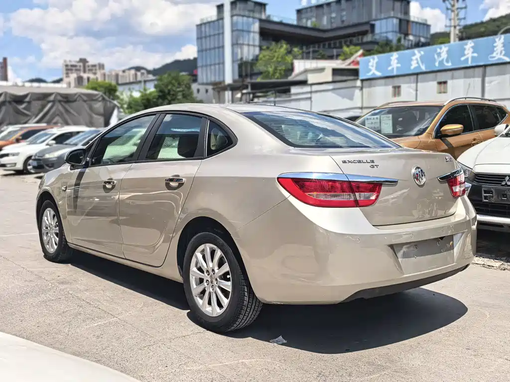 Buick Excelle 2014 — фото 14