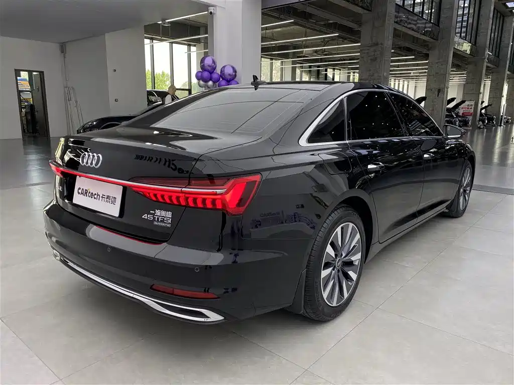 Audi A6L 2024 — фото 33