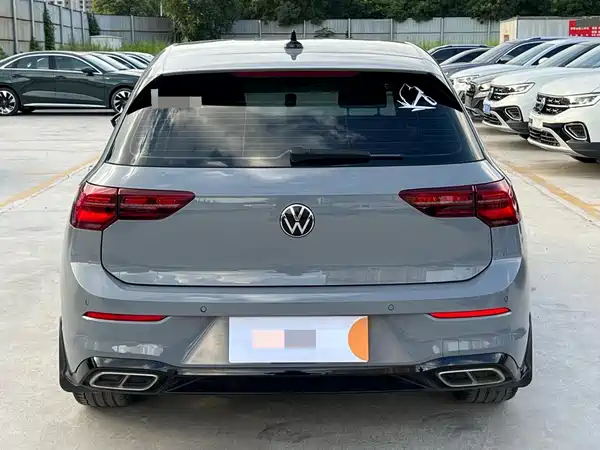 Volkswagen Golf 2023