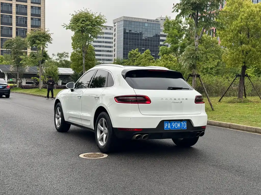Porsche Macan 2016
