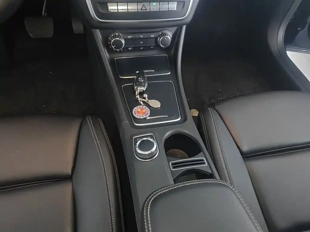 Mercedes-Benz CLA 2018 — фото 14