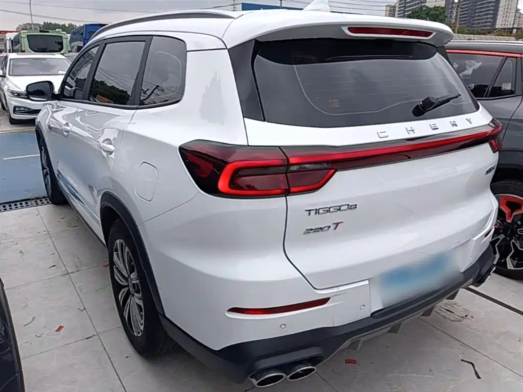 Chery Tiggo 8 2022 — фото 5