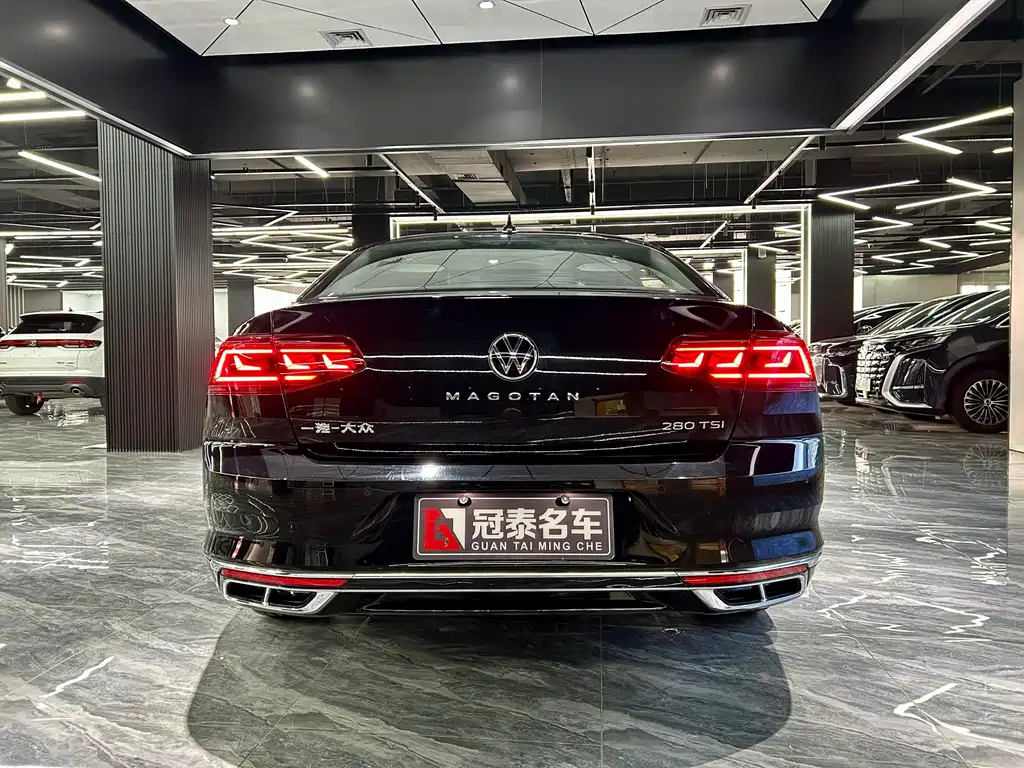 Volkswagen Magotan 2025