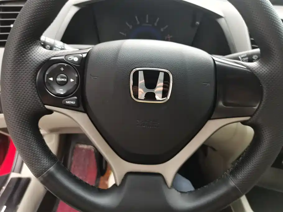 Honda Civic 2012 — фото 15