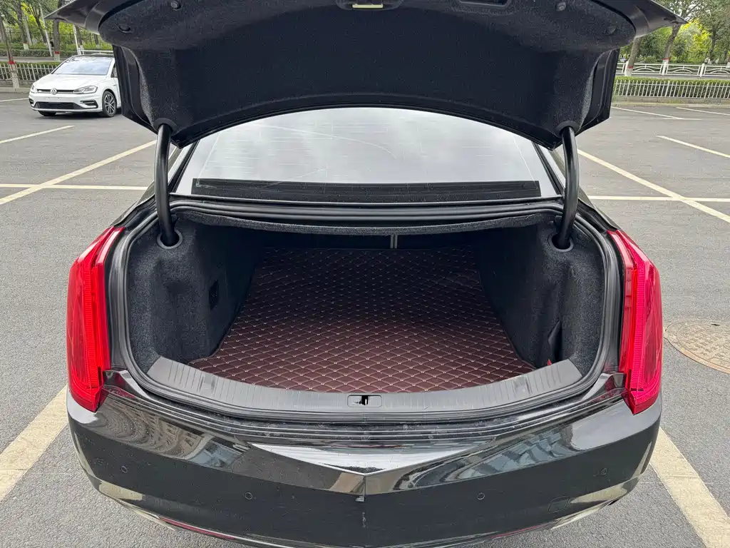 Cadillac XTS 2014 — фото 14