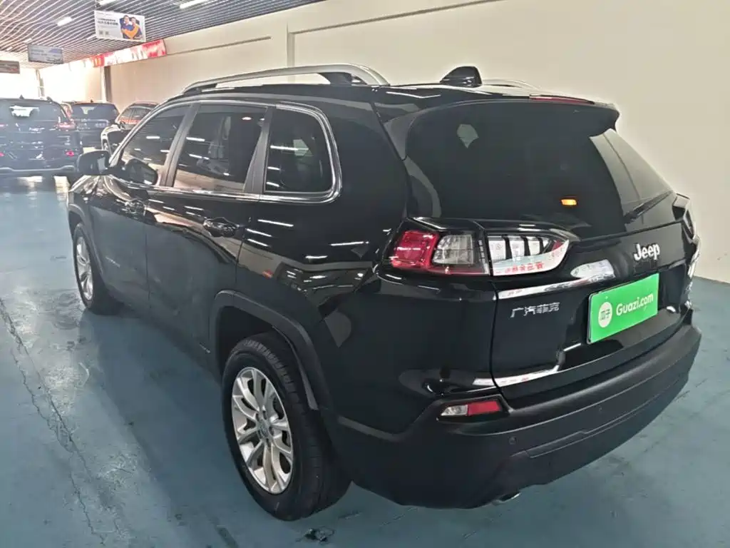 Jeep Cherokee 2020