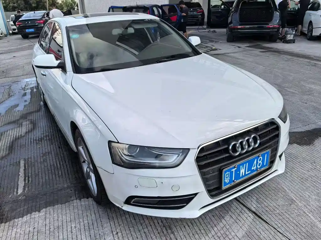 Audi A4L 2013