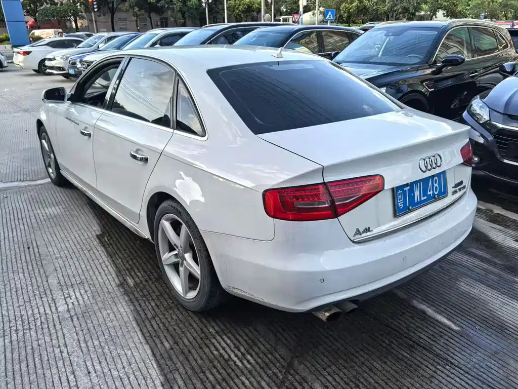 Audi A4L 2013