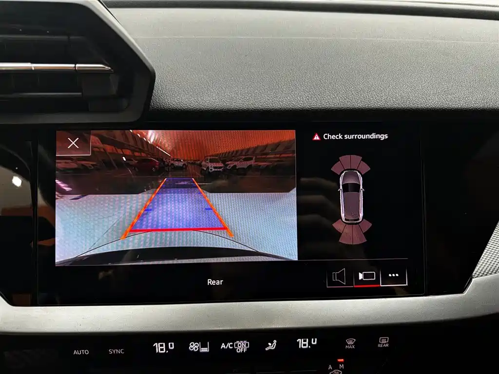 Audi A3 2023 — фото 14