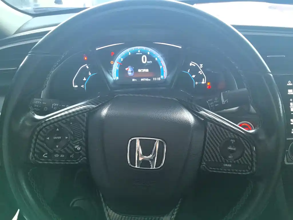 Honda Civic 2017 — фото 13