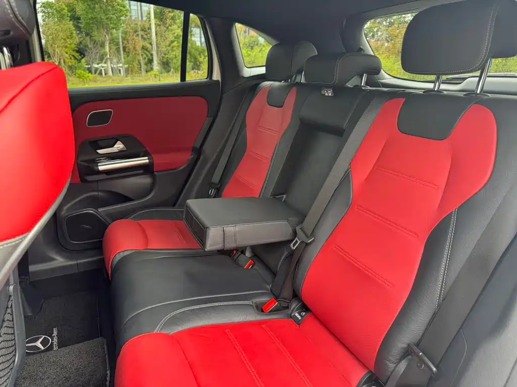 Mercedes-Benz GLA AMG 2021 — фото 14