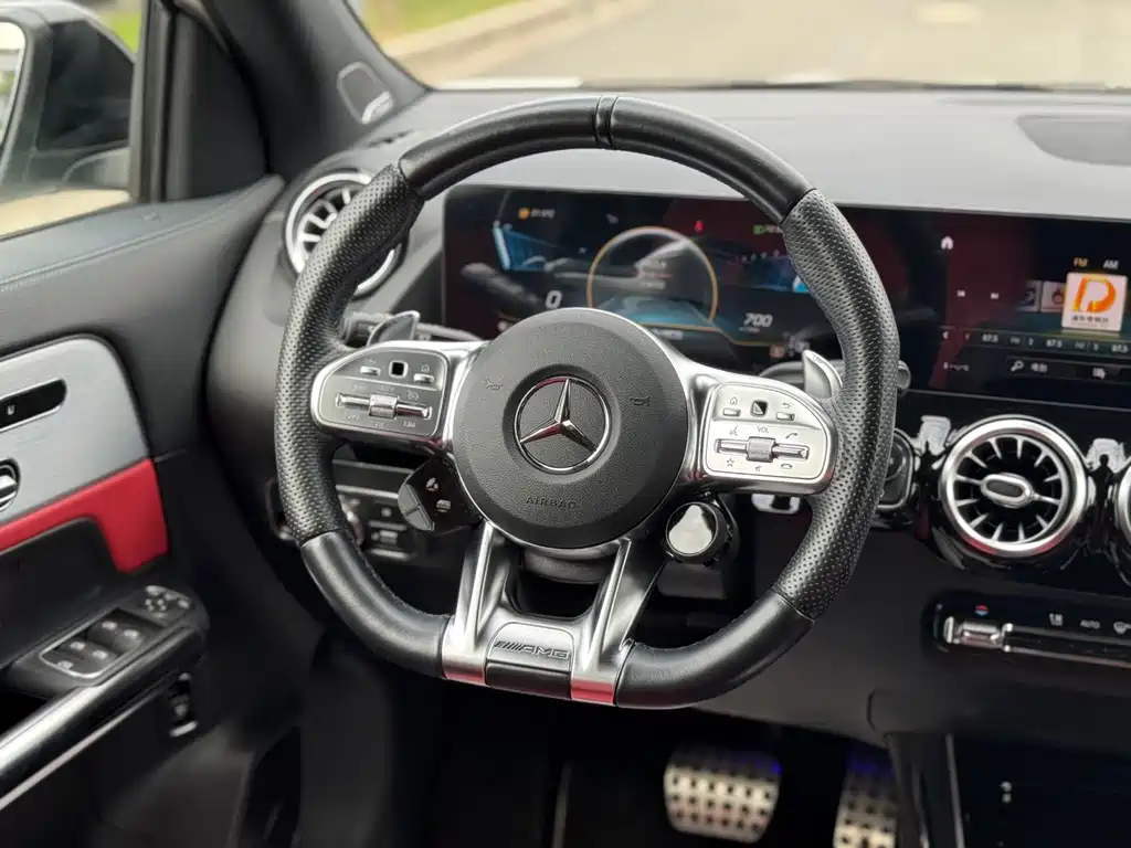Mercedes-Benz GLA AMG 2021 — фото 16