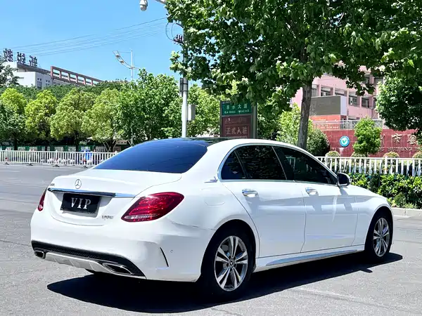 Mercedes-Benz C-Class 2018