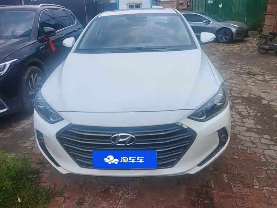 Hyundai Elantra 2016 — фото 2