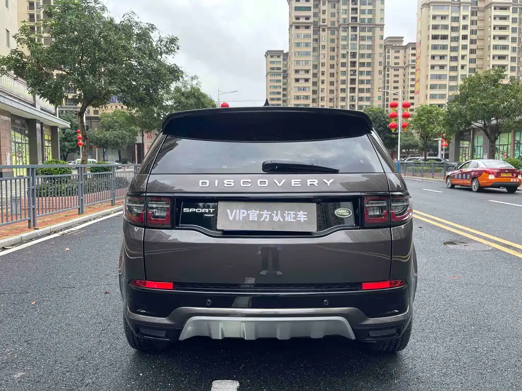 Land Rover Discovery Sport 2022 — фото 8