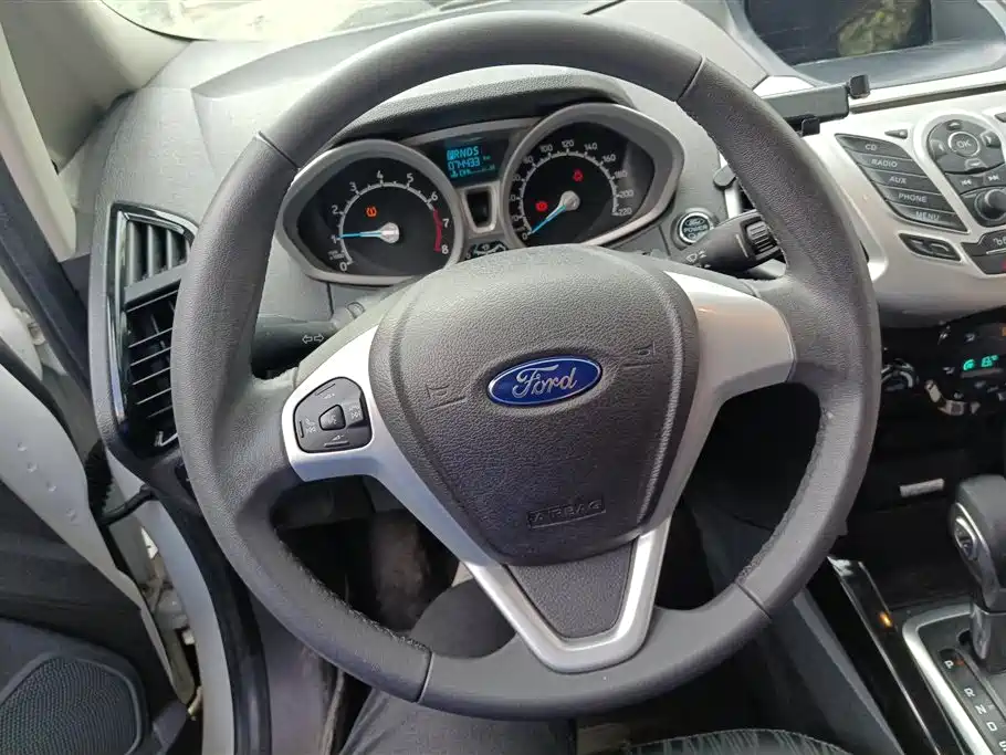 Ford Ecosport 2017 — фото 15