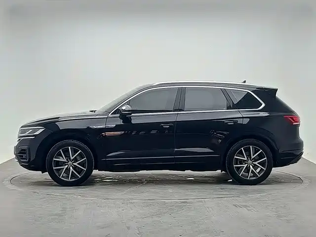 Volkswagen Touareg 2019 — фото 3