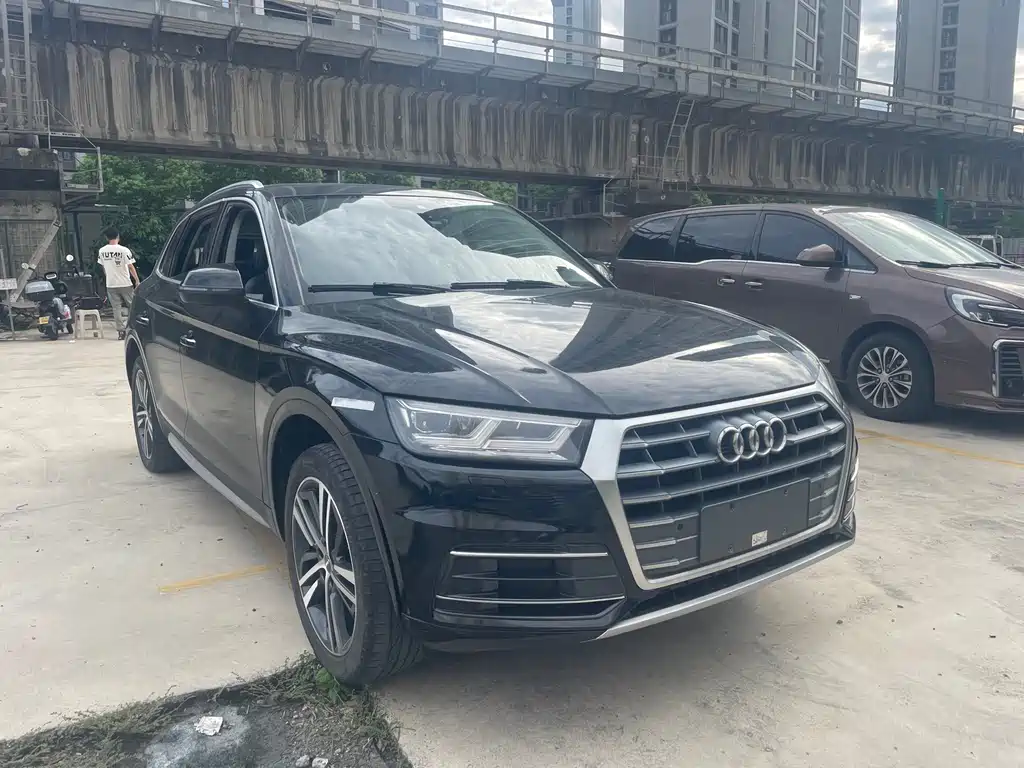 Audi Q5L 2019 — фото 3