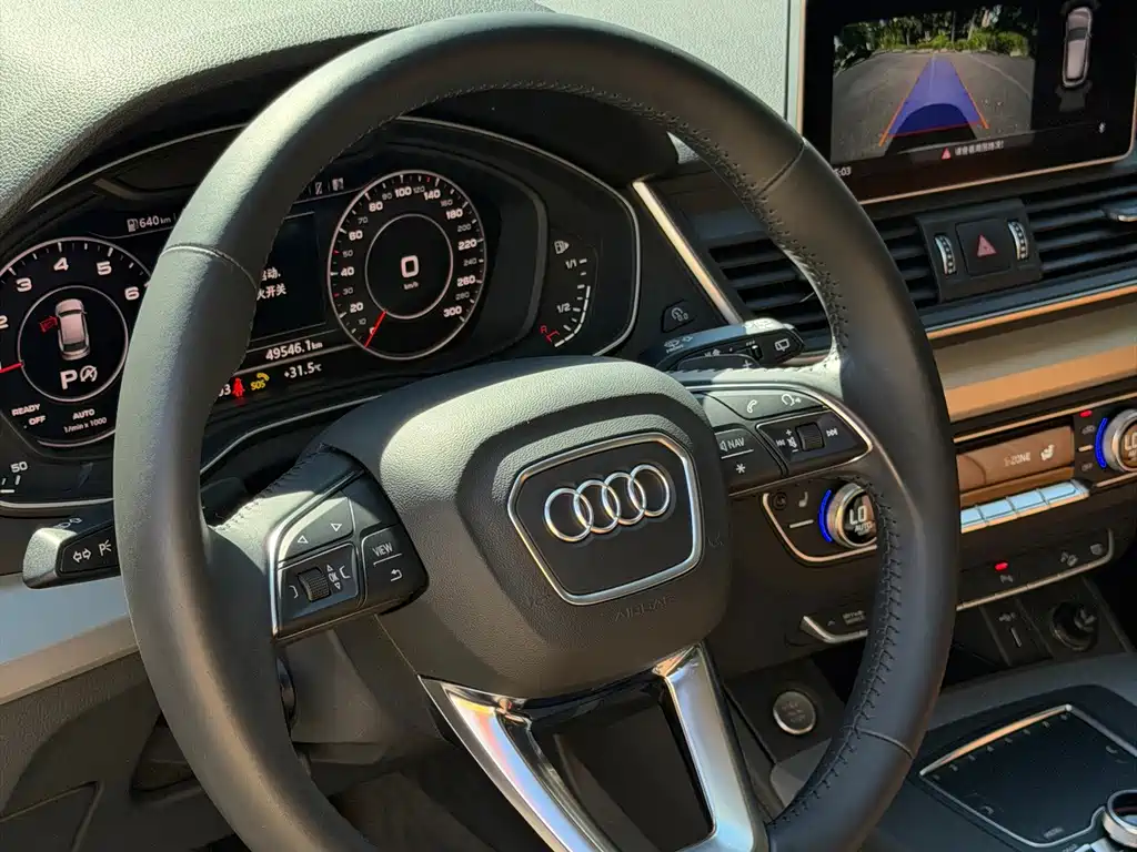 Audi Q5L 2020 — фото 10