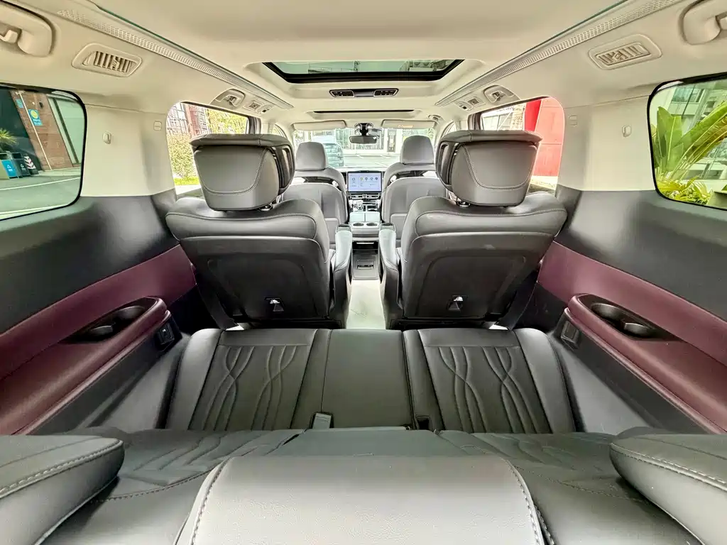 GAC Trumpchi M8 2025 — фото 15