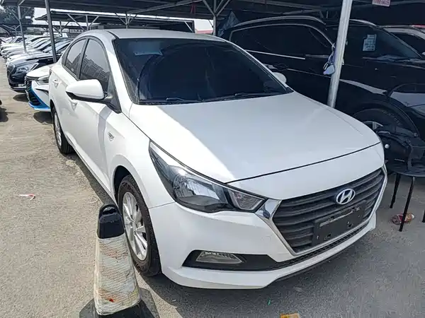 Hyundai Verna 2016