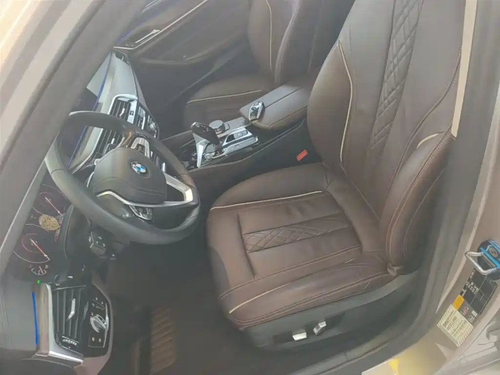 BMW 5 Series New Energy 2018 — фото 15