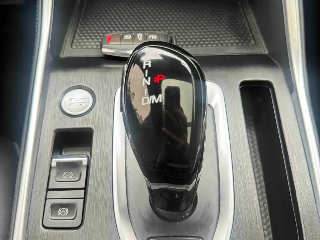 Haval H6 2023 — фото 16