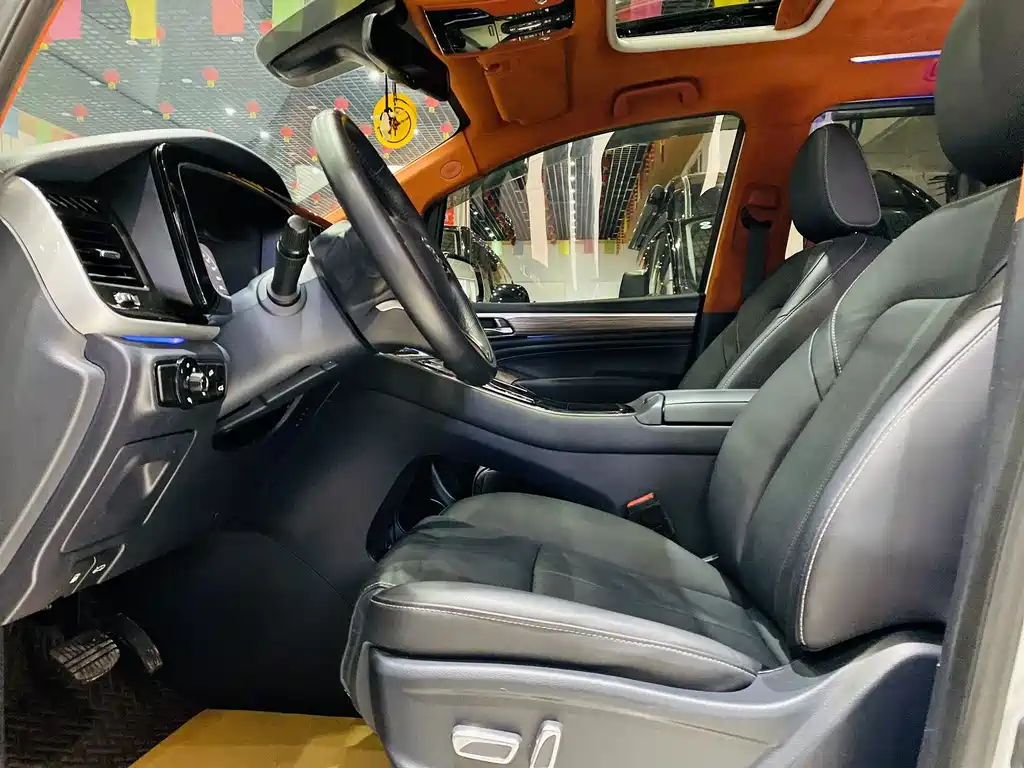 GAC Motor Trumpchi M8 2023 — фото 9
