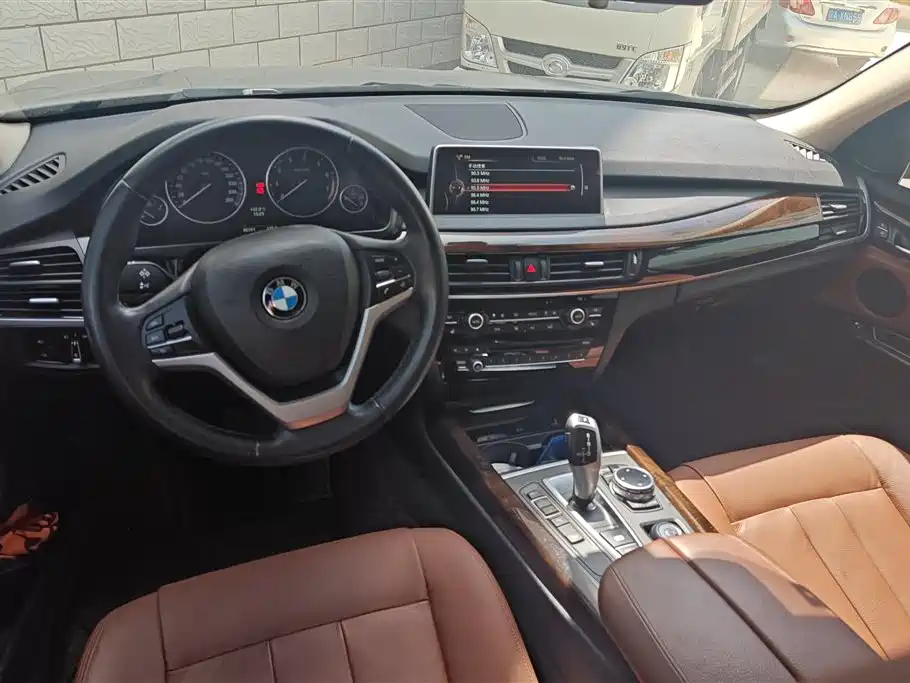 BMW X5 2014 — фото 12