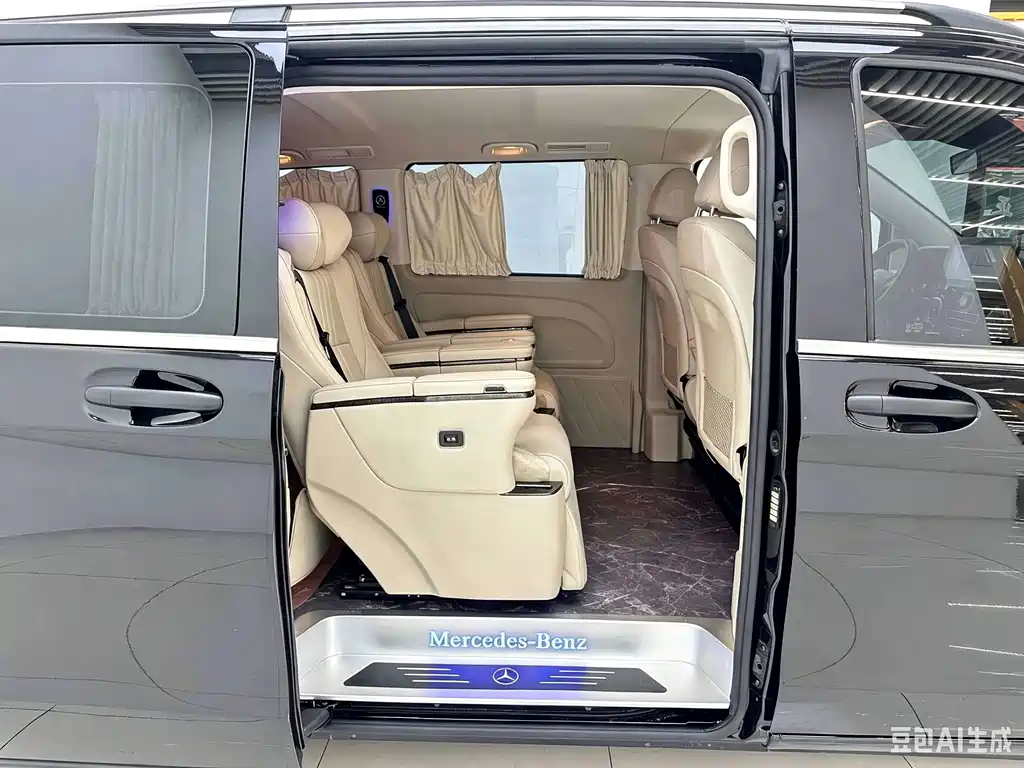 Mercedes-Benz Vito 2023 — фото 9