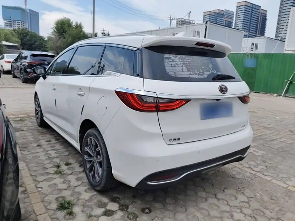 BYD Song MAX 2019 — фото 5