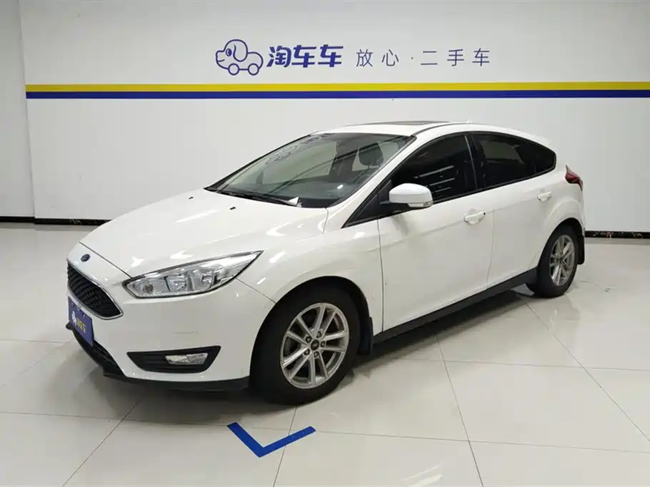 Ford Focus 2018 — фото 1