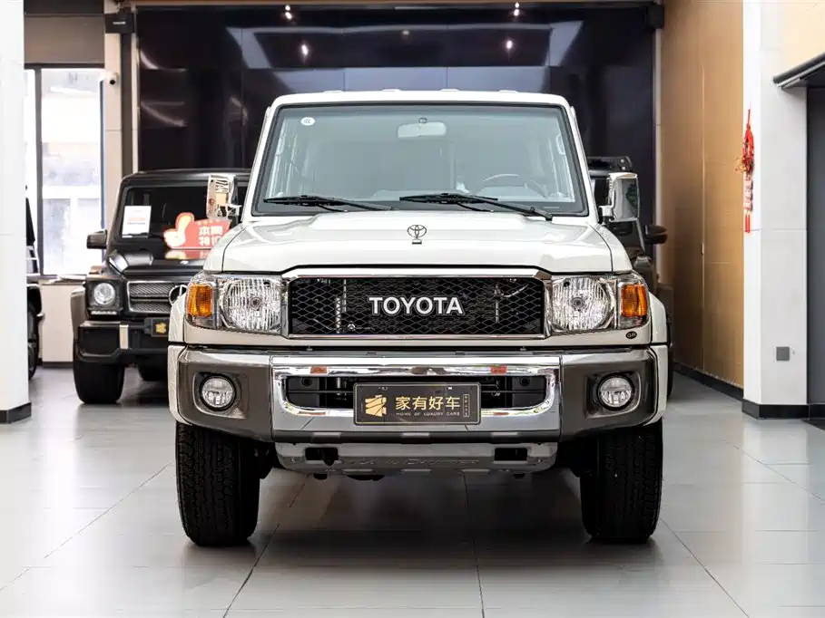 Toyota Land Cruiser 2024 — фото 2
