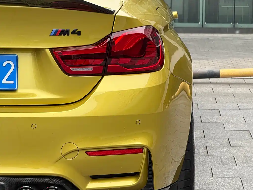 BMW M4 2017 — фото 8