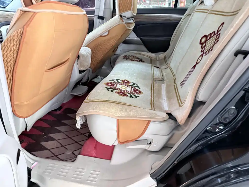 GAC Motor Trumpchi GS8 2018 — фото 8